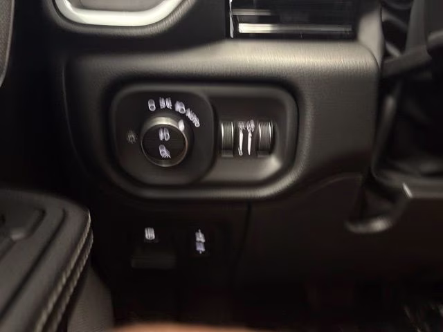 2026 Diamond Black Crystal Pearlcoat Ram 1500 Laramie 4X4 Truck