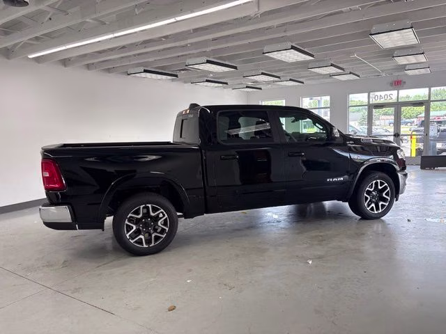 2026 Diamond Black Crystal Pearlcoat Ram 1500 Laramie 4X4 Truck