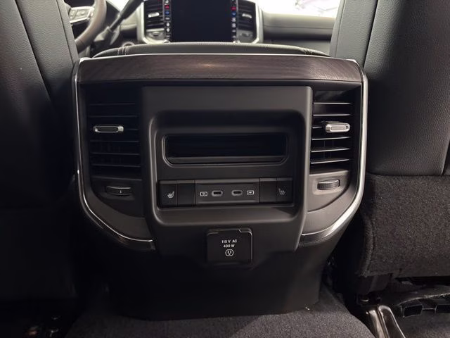 2026 Diamond Black Crystal Pearlcoat Ram 2500 Laramie Night Edition 4X4 Truck