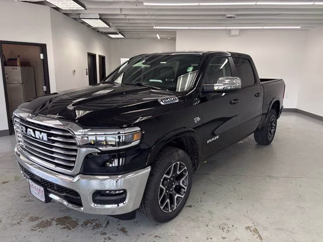 2026 Diamond Black Crystal Pearlcoat Ram 1500 Laramie 4X4 Truck