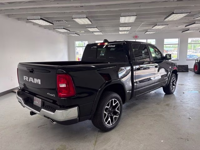 2026 Diamond Black Crystal Pearlcoat Ram 1500 Laramie 4X4 Truck