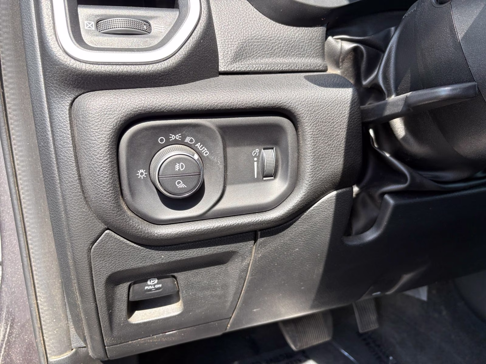 2023 Granite Crystal Metallic Clearcoat Ram 1500 Big Horn/Lone Star 4X4 Truck