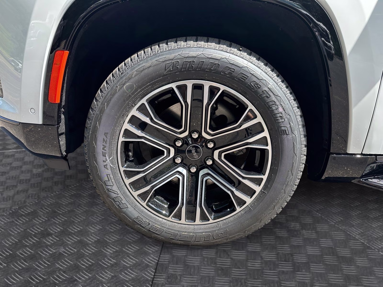 2026 Bright White Clearcoat Jeep Grand Wagoneer L 4X4 SUV