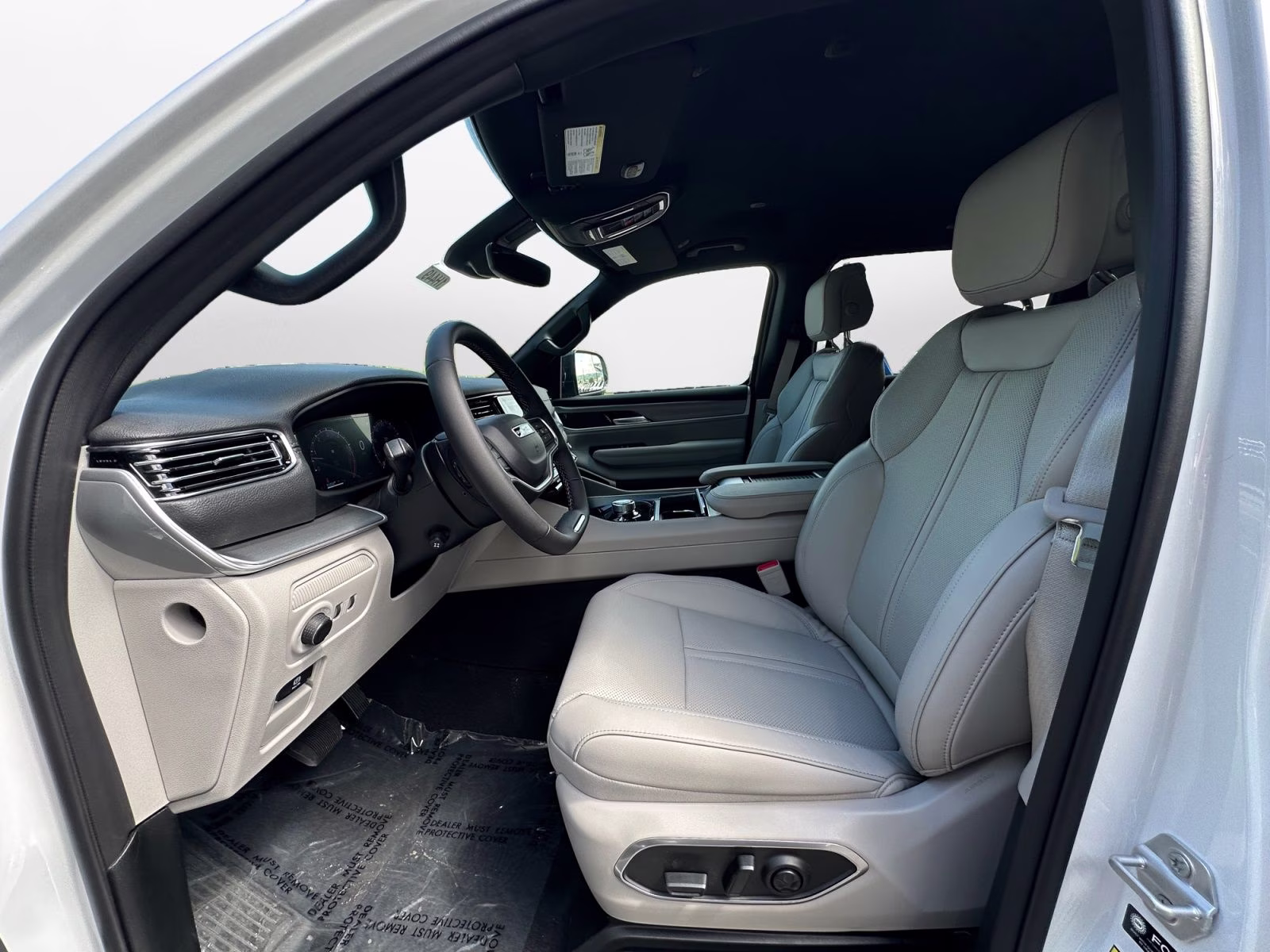 2026 Bright White Clearcoat Jeep Grand Wagoneer L 4X4 SUV