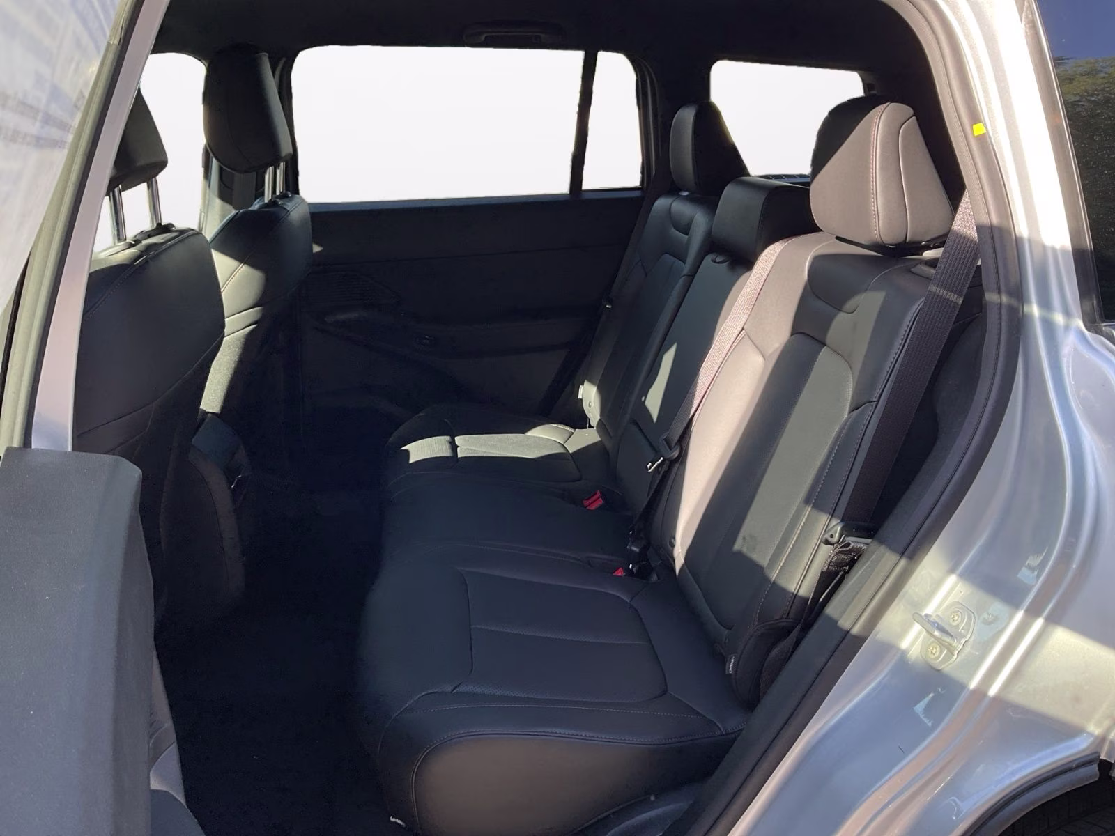 2026 Silver Zynith Clearcoat Jeep Cherokee Limited 4X4 SUV