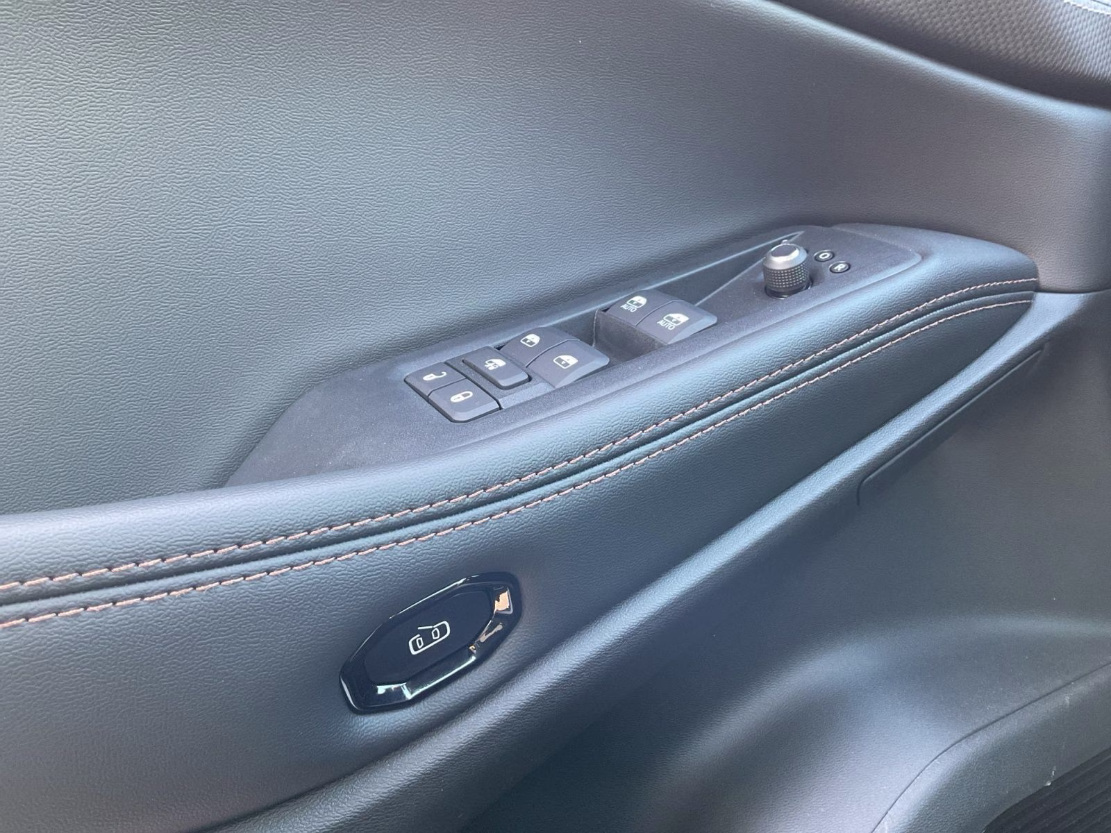 2026 Silver Zynith Clearcoat Jeep Cherokee Limited 4X4 SUV