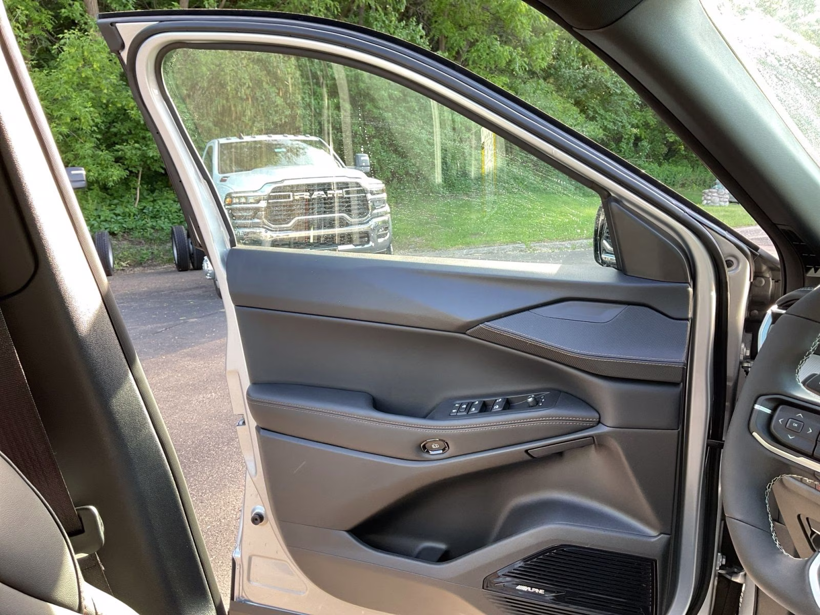 2026 Silver Zynith Clearcoat Jeep Cherokee Limited 4X4 SUV