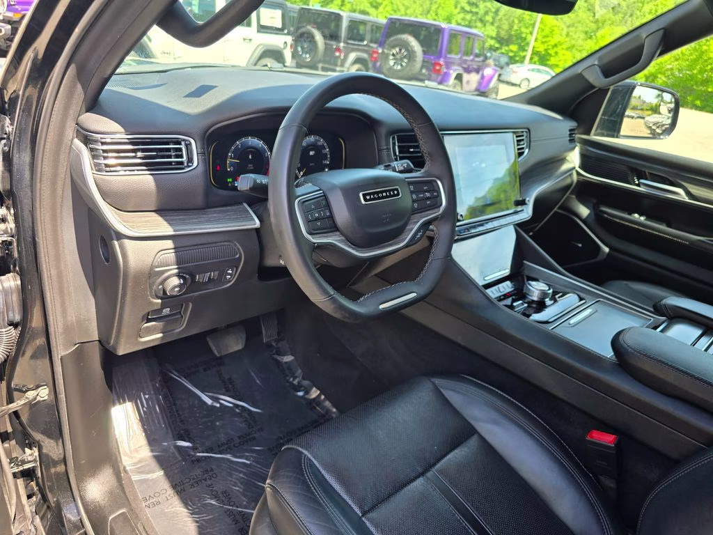 2024 Diamond Black Crystal Pearlcoat Jeep Wagoneer Series II 4X4 SUV