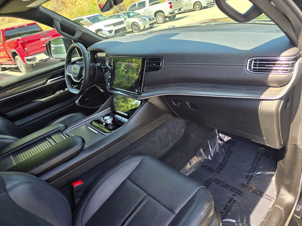 2024 Diamond Black Crystal Pearlcoat Jeep Wagoneer Series II 4X4 SUV