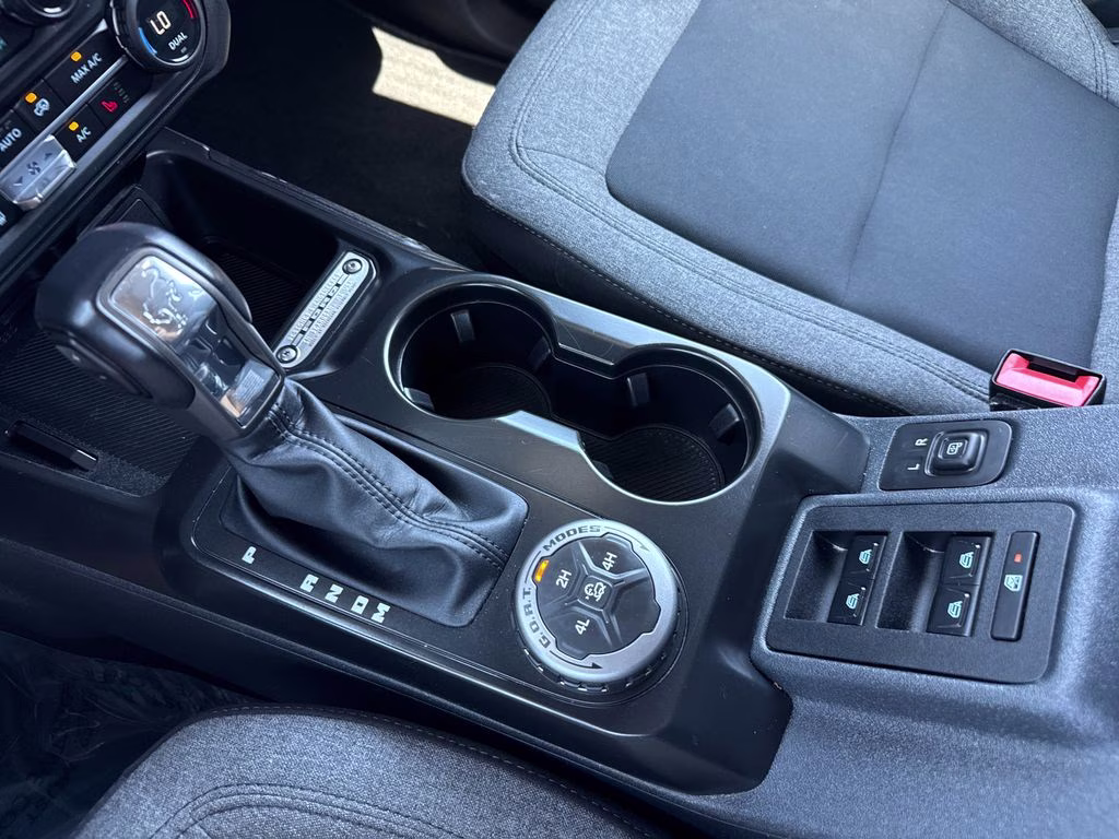 2025 Oxford White Ford Bronco Big Bend 4X4 SUV