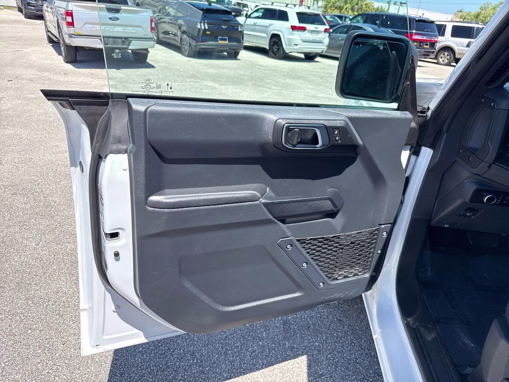 2025 Oxford White Ford Bronco Big Bend 4X4 SUV