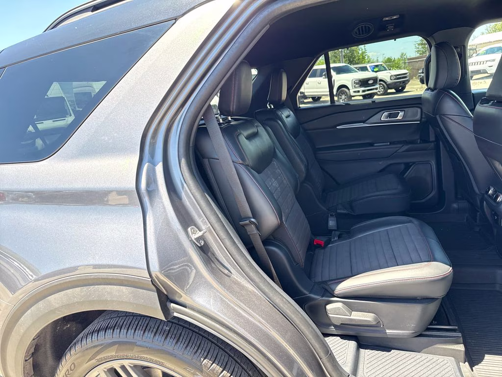 2025 Carbonized Gray Metallic Ford Explorer ST-Line RWD SUV