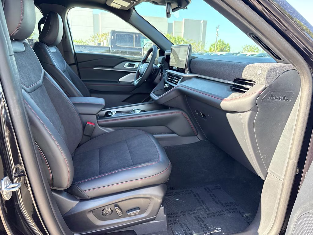 2026 Agate Black Metallic Ford Explorer ST 4X4 SUV