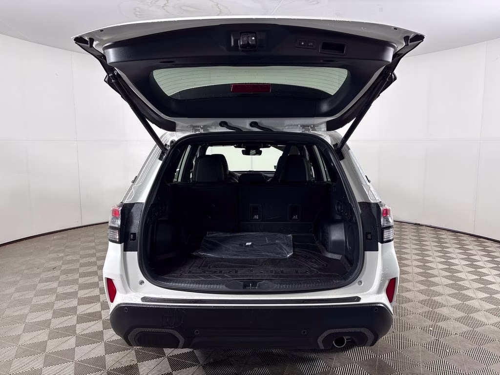2025 Crystal White Pearl Subaru Forester Limited AWD SUV