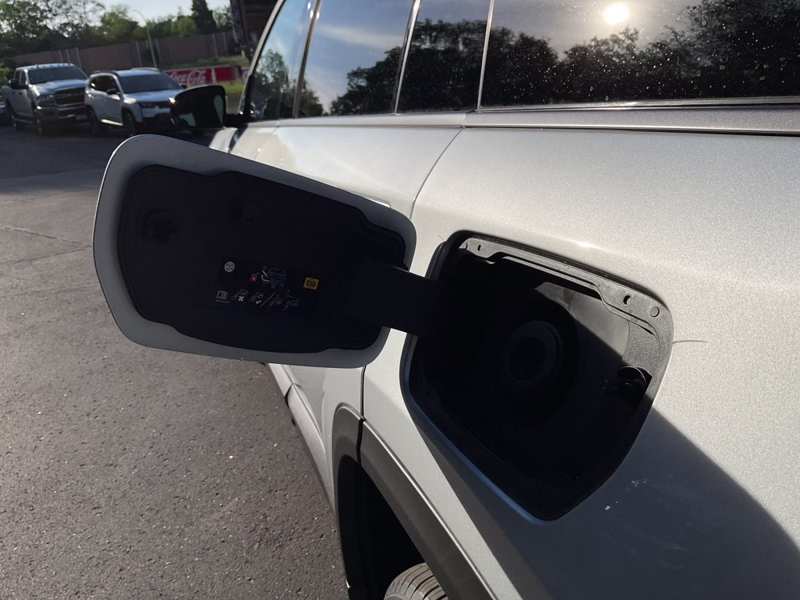 2026 Silver Zynith Clearcoat Jeep Cherokee Limited 4X4 SUV