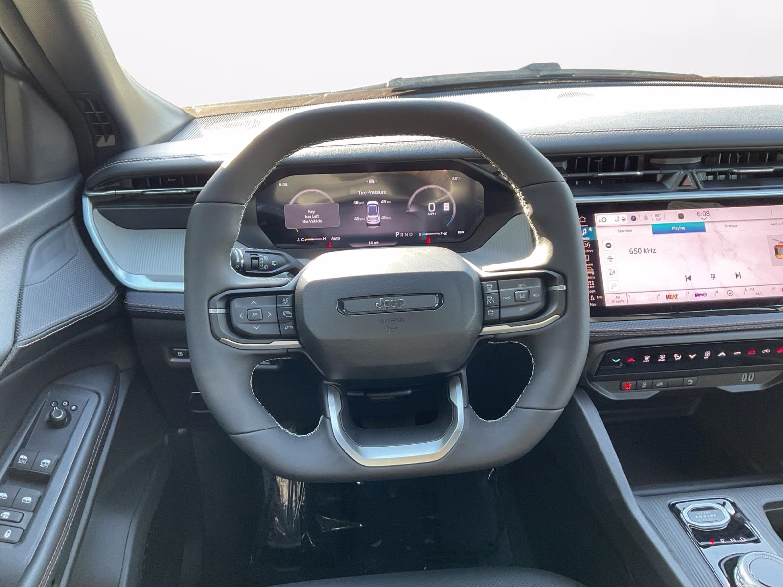 2026 Silver Zynith Clearcoat Jeep Cherokee Limited 4X4 SUV