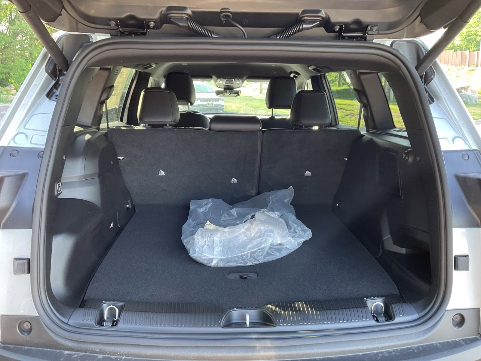 2026 Silver Zynith Clearcoat Jeep Cherokee Limited 4X4 SUV