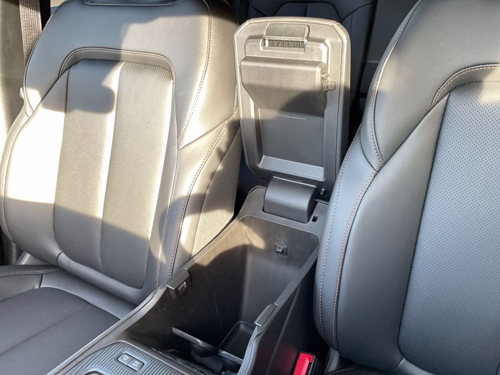 2026 Silver Zynith Clearcoat Jeep Cherokee Limited 4X4 SUV