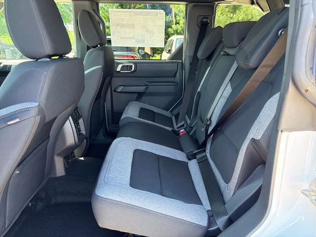 2026 Oxford White Ford Bronco Big Bend 4X4 SUV