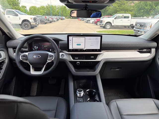 2026 Star White Metallic Tri-Coat Ford Explorer Active 4X4 SUV