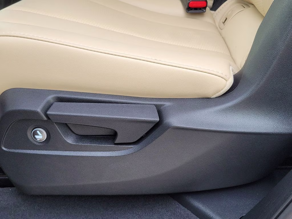 2025 Black Acura MDX w/Technology Package AWD SUV