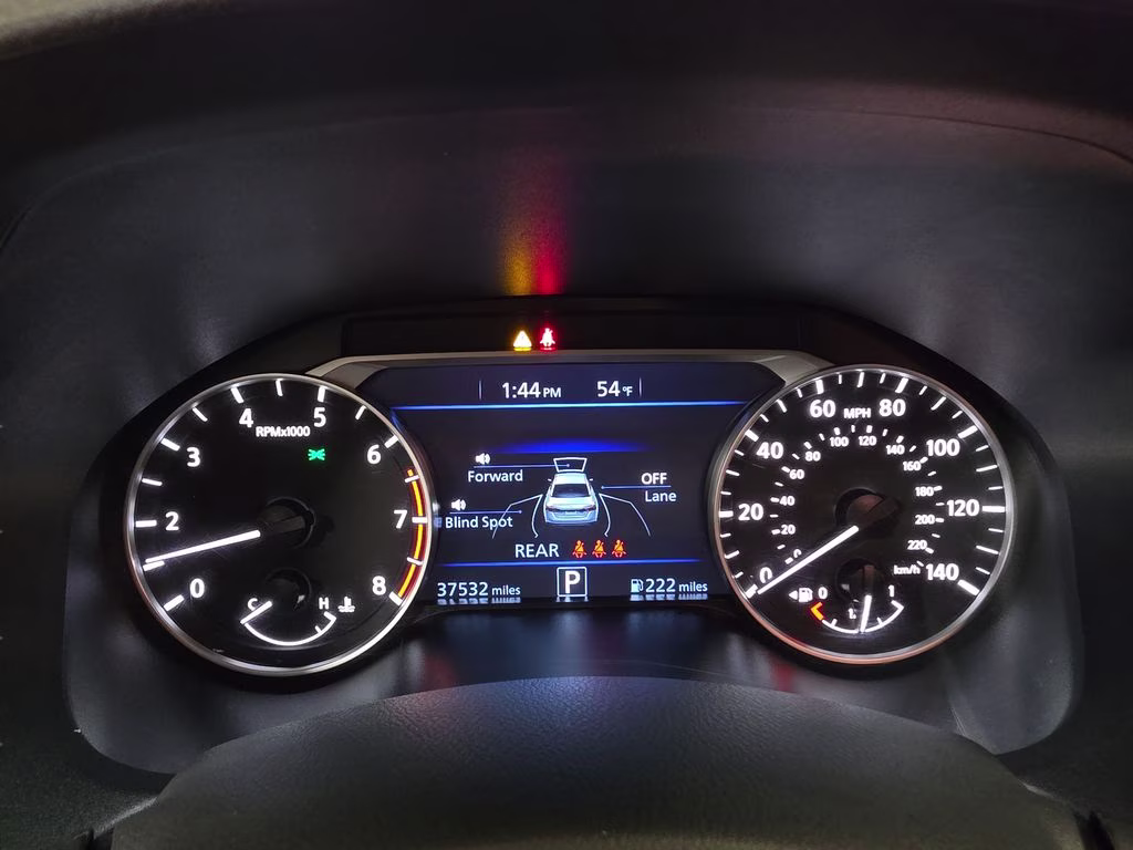 2025 Gun Metallic Nissan Altima 2.5 SV FWD Sedan