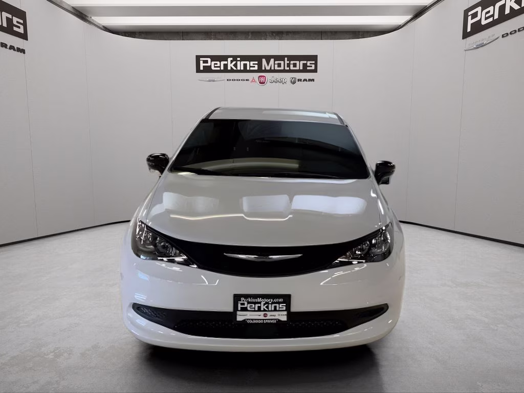 2026 Bright White Clearcoat Chrysler Voyager LX FWD Van