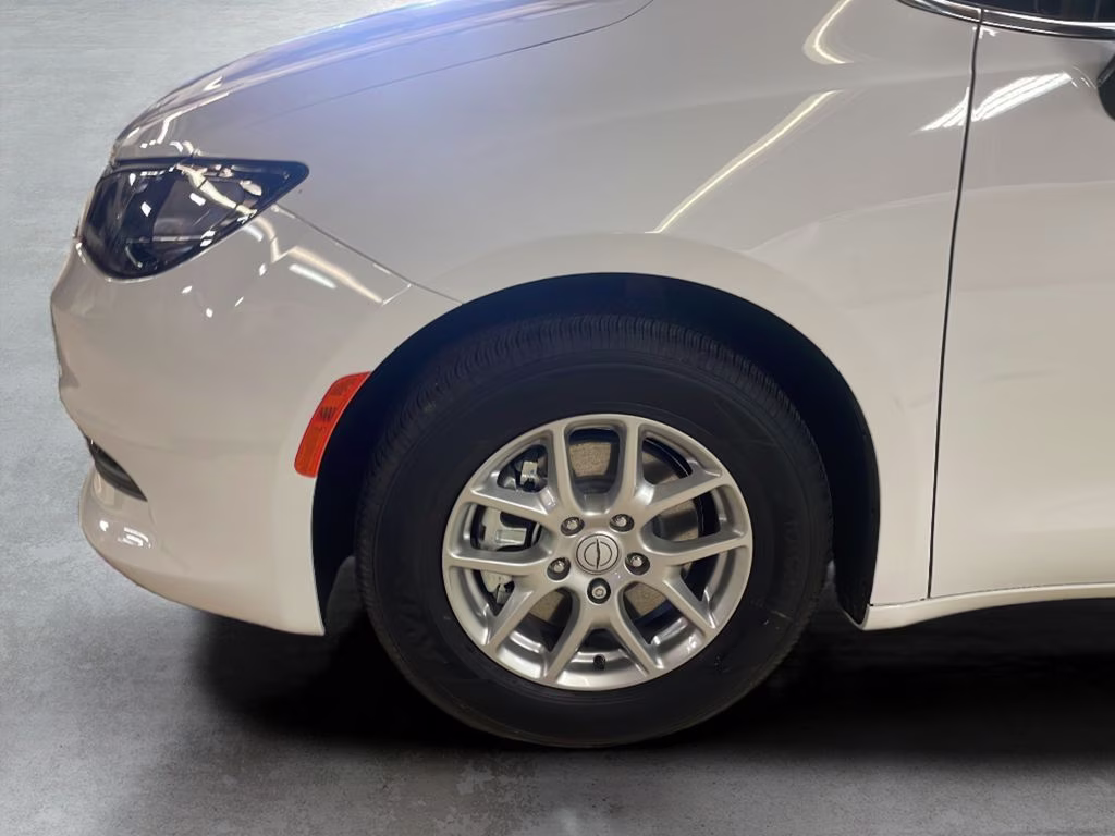 2026 Bright White Clearcoat Chrysler Voyager LX FWD Van