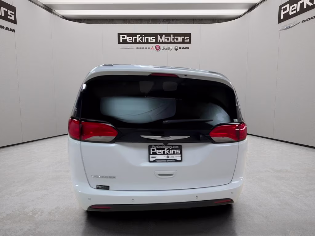 2026 Bright White Clearcoat Chrysler Voyager LX FWD Van