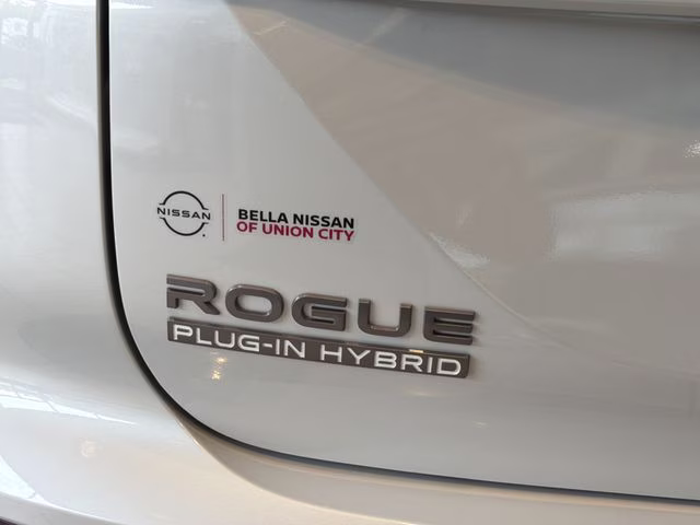 2026 Alpine Frost Nissan Rogue Plug-In Hybrid Platinum AWD SUV
