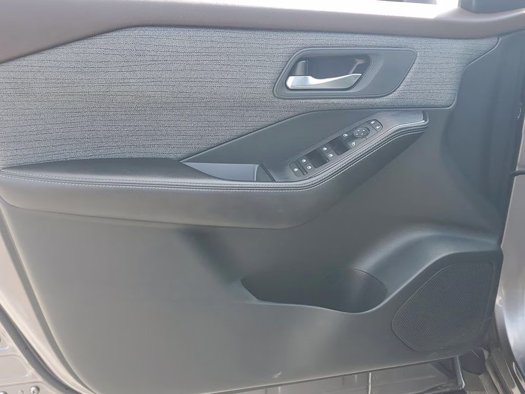 2023 Gun Metallic Nissan Rogue SV AWD SUV