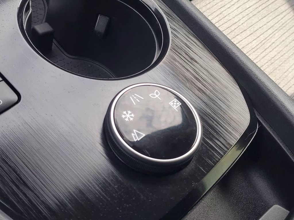 2023 Gun Metallic Nissan Rogue SV AWD SUV
