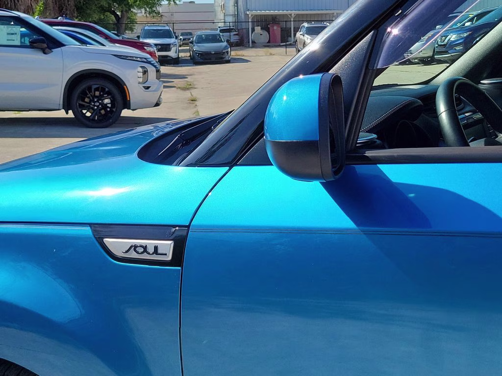 2015 Carribean Blue Kia Soul Plus FWD Hatchback