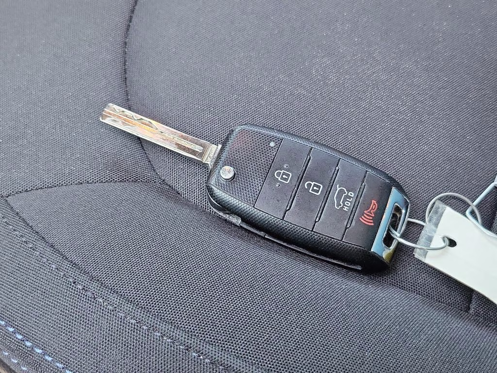 2015 Carribean Blue Kia Soul Plus FWD Hatchback