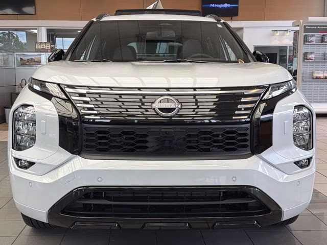 2026 Alpine Frost Nissan Rogue Plug-In Hybrid Platinum AWD SUV
