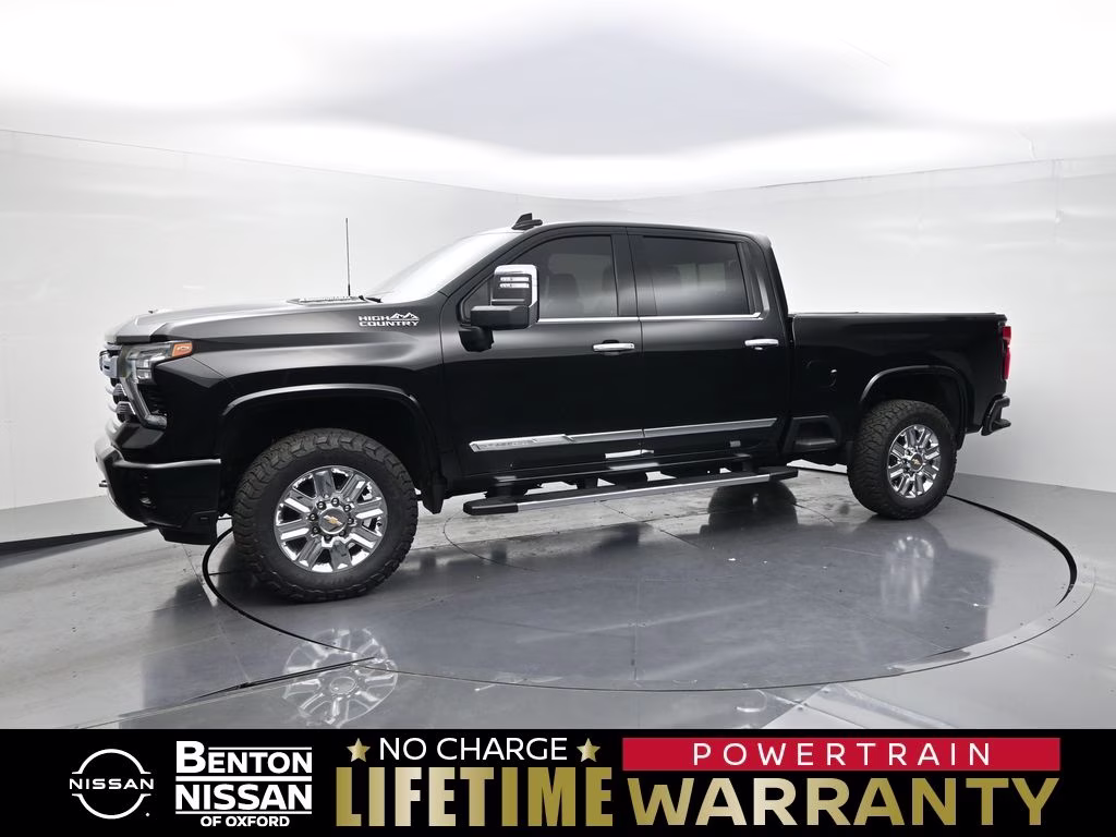 2024 Chevrolet Silverado HD High Country 4WD Crew Cab Standard Box's photo