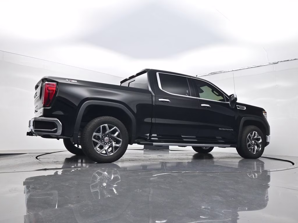 2025 Onyx Black GMC Sierra 1500 SLT 4X4 Truck