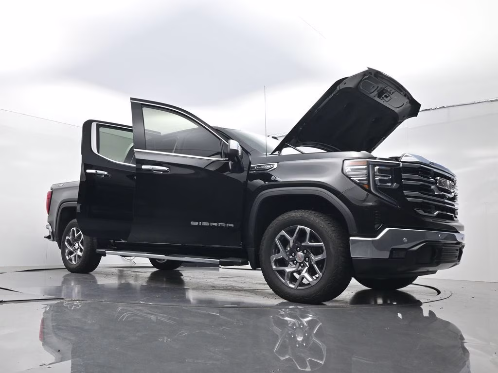 2025 Onyx Black GMC Sierra 1500 SLT 4X4 Truck