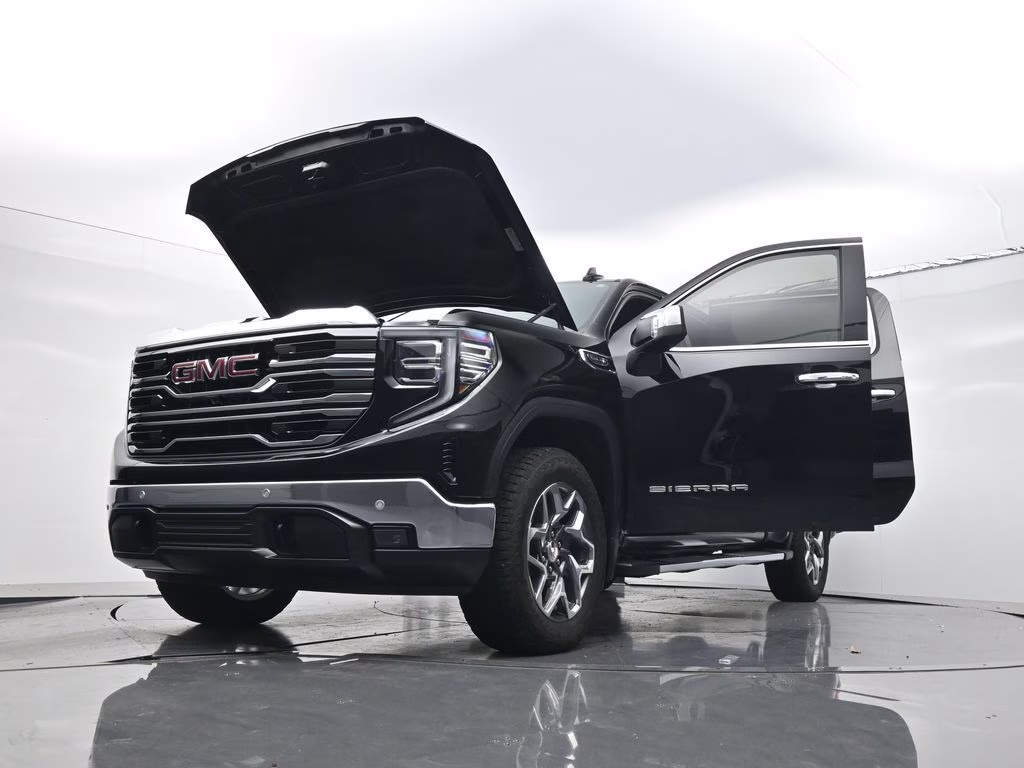 2025 Onyx Black GMC Sierra 1500 SLT 4X4 Truck