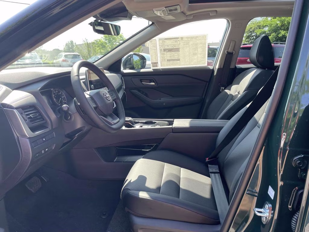 2026 Obsidian Green Nissan Rogue Dark Armor FWD SUV