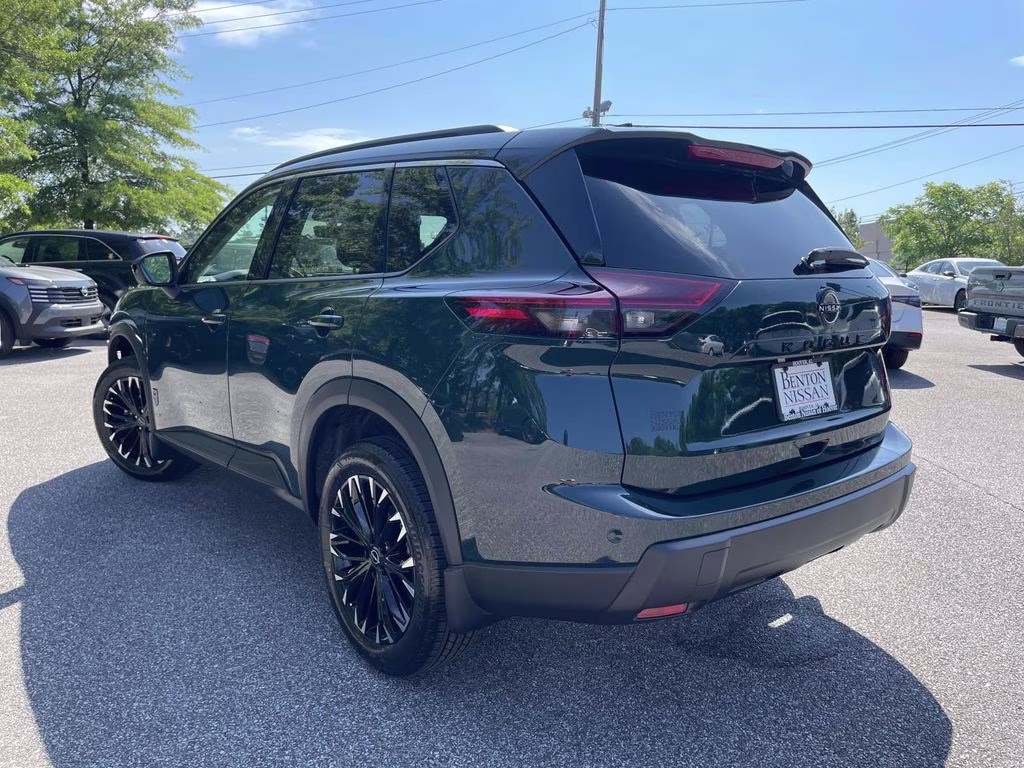 2026 Obsidian Green Nissan Rogue Dark Armor FWD SUV