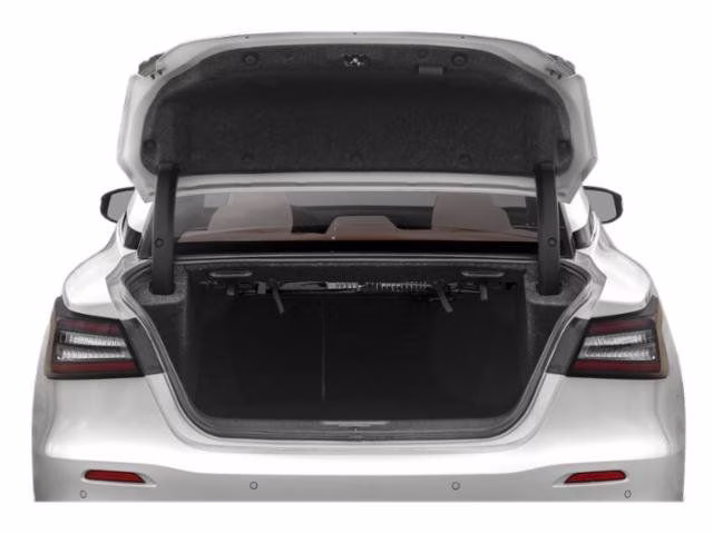 2023 Pearl White Tricoat Nissan Maxima Platinum FWD Sedan