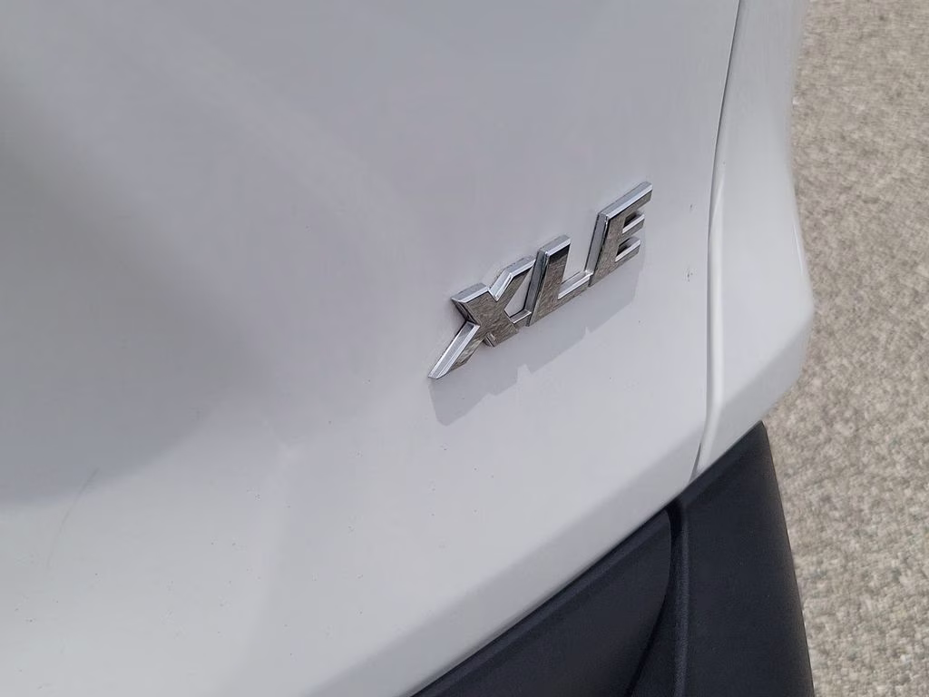 2024 Ice Toyota RAV4 XLE FWD SUV