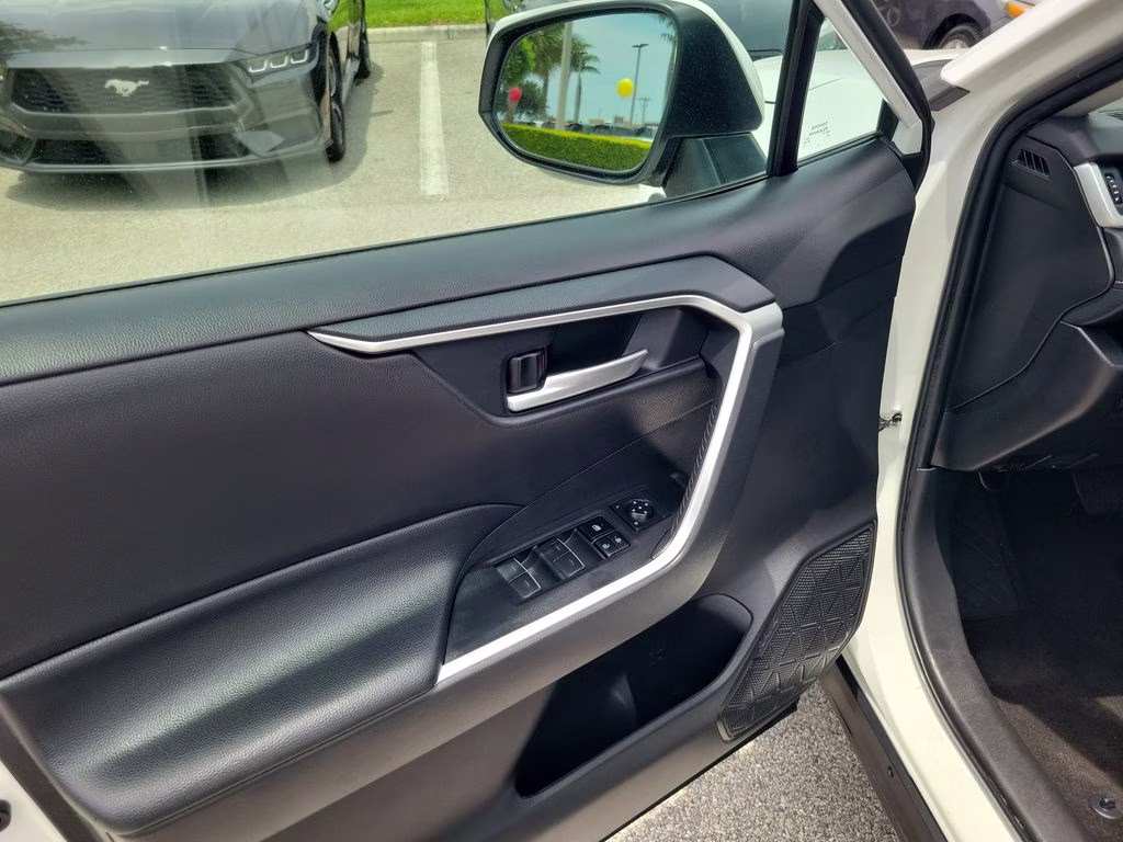 2024 Ice Toyota RAV4 XLE FWD SUV
