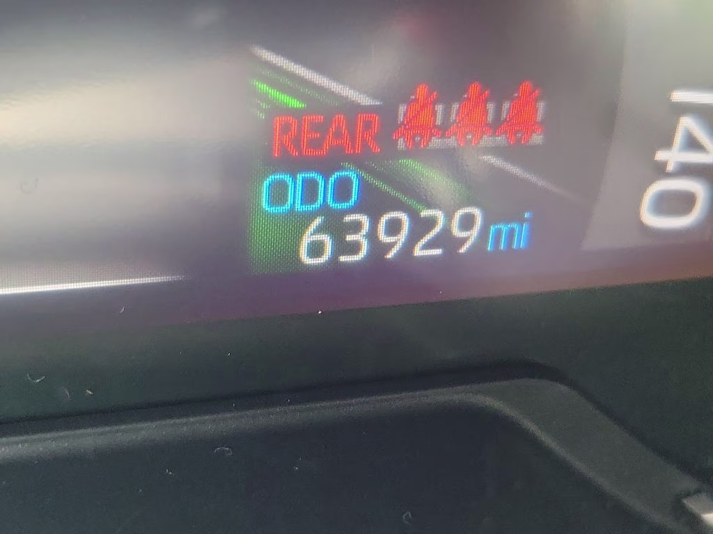 2024 Ice Toyota RAV4 XLE FWD SUV