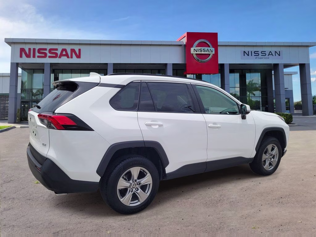 2024 Ice Toyota RAV4 XLE FWD SUV