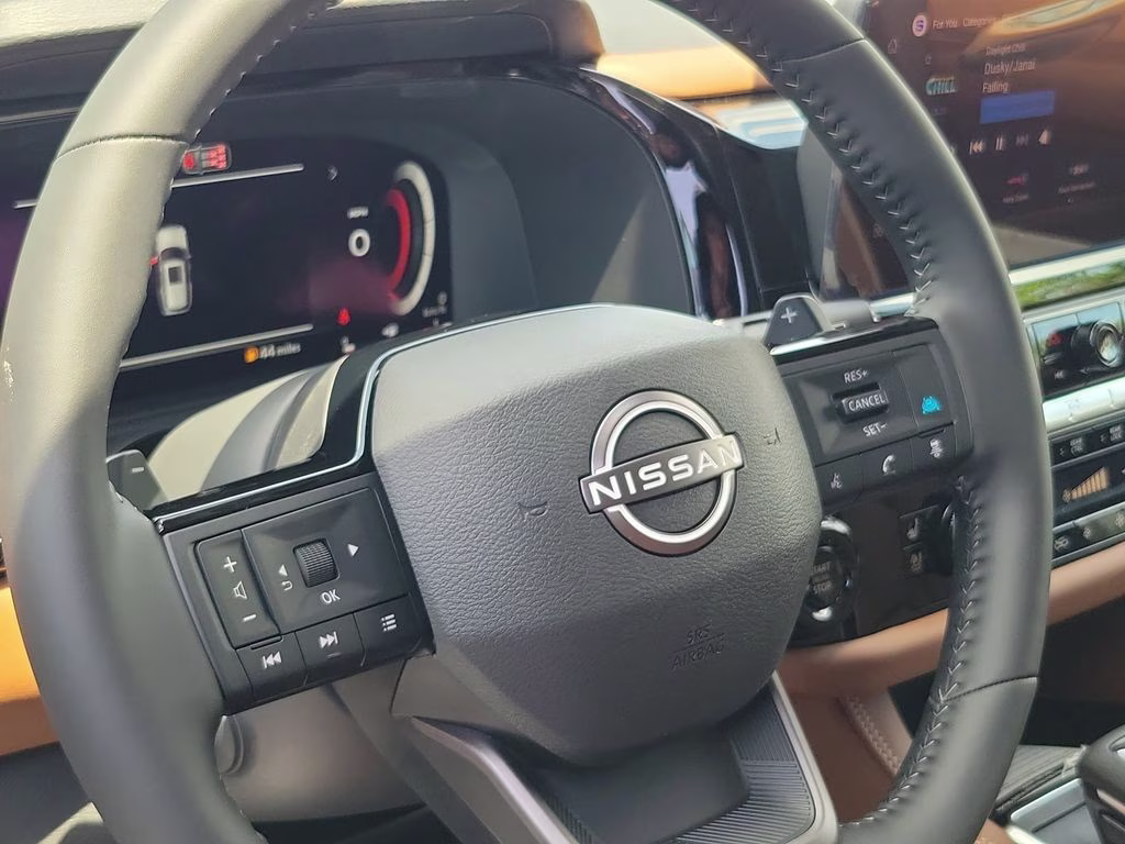 2026 Boulder Gray Pearl Nissan Pathfinder Platinum FWD SUV