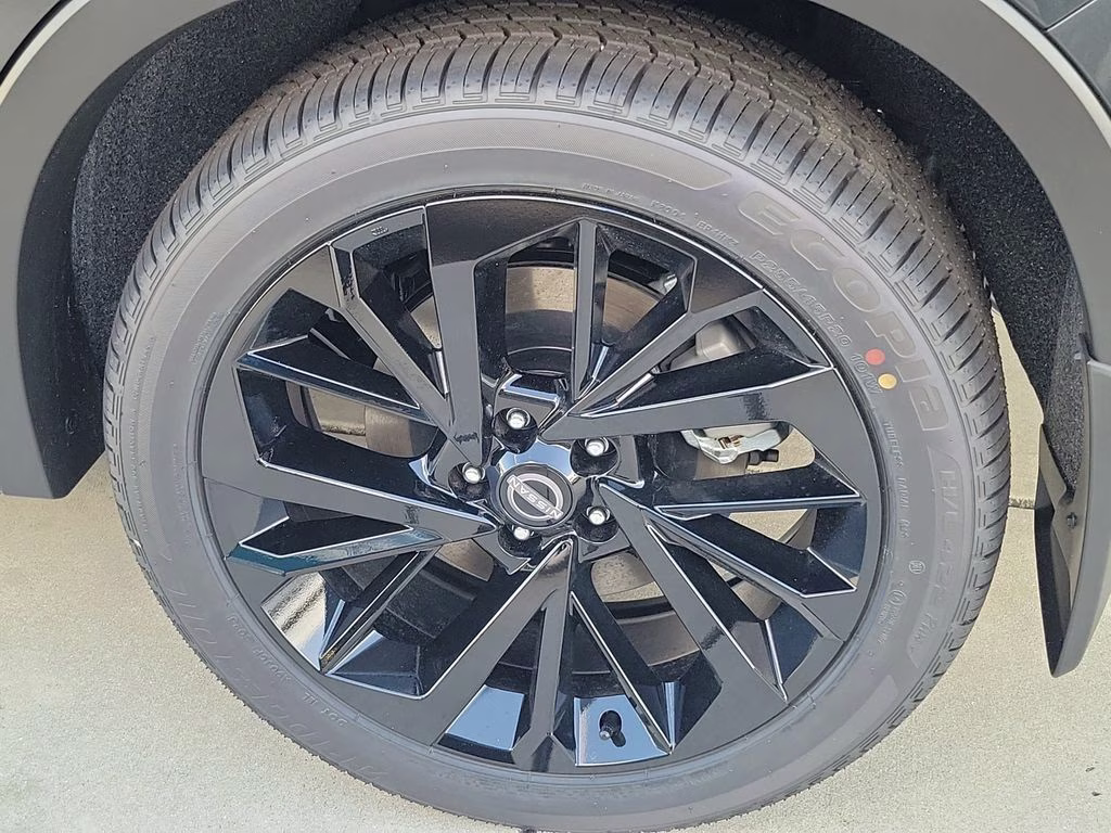 2026 Moonrock Gray Nissan Rogue Plug-In Hybrid Platinum AWD SUV