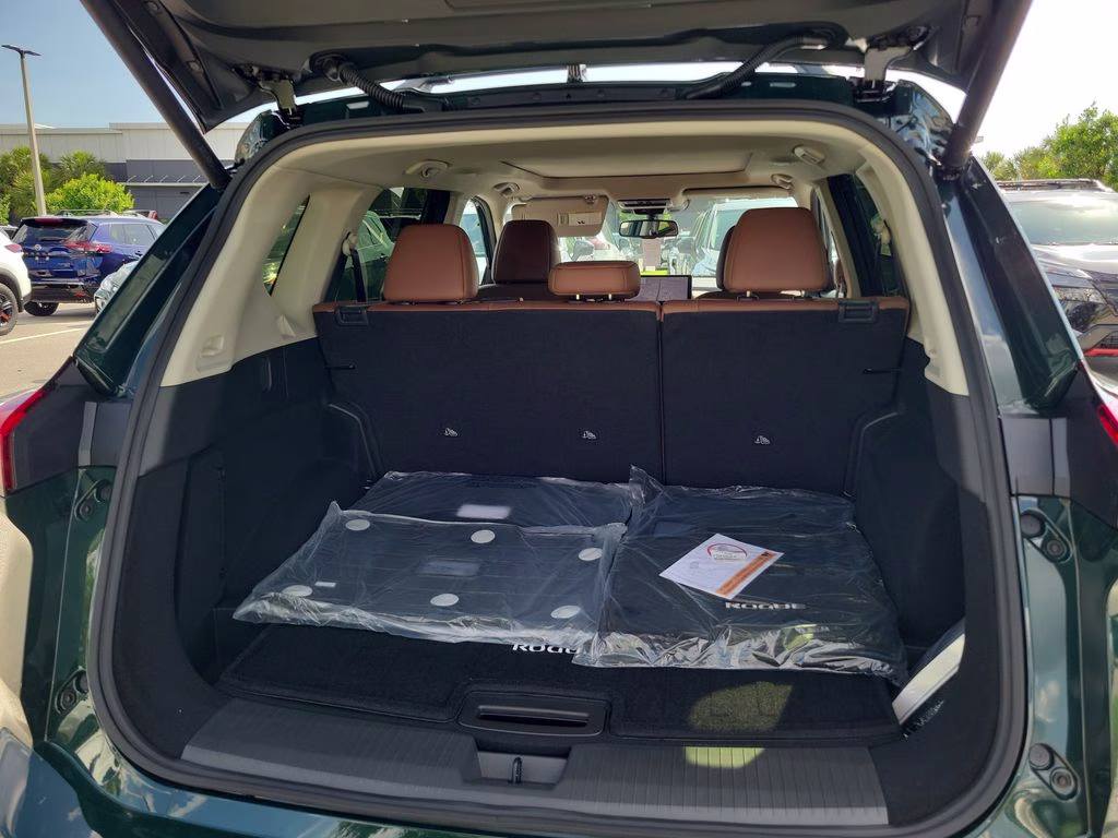 2026 Obsidian Green Nissan Rogue Platinum AWD SUV