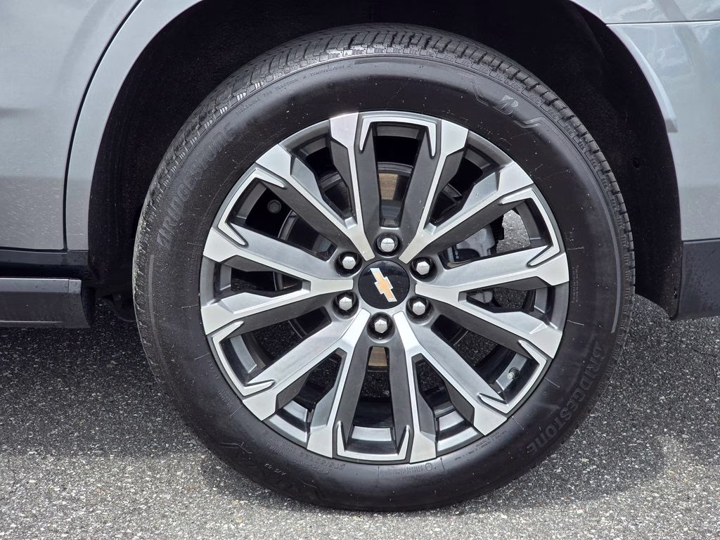 2025 Sterling Gray Metallic Chevrolet Tahoe High Country 4X4 SUV
